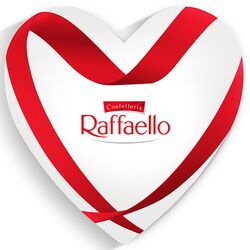 Цукерки хрусткі Raffaello Серце з мигдальним горіхом 140 г
