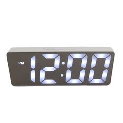 Годинник настільний LED на батарейках та USB WonderTime