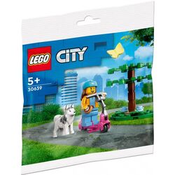 Конструктор дитячий LEGO Парк для собак і скутер 30639