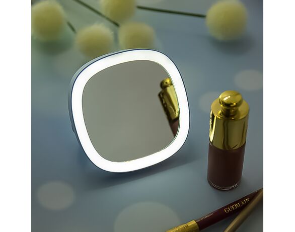Дзеркало настільне LED Bathroom Solutions 8,5х8,5 см Аврора картинка 3 купити